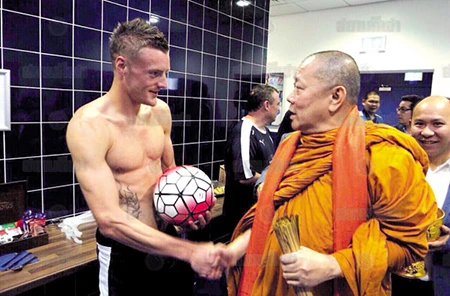 Leicester City mời sư thầy Thái Lan ban phước giúp đá bại M.U ảnh 2