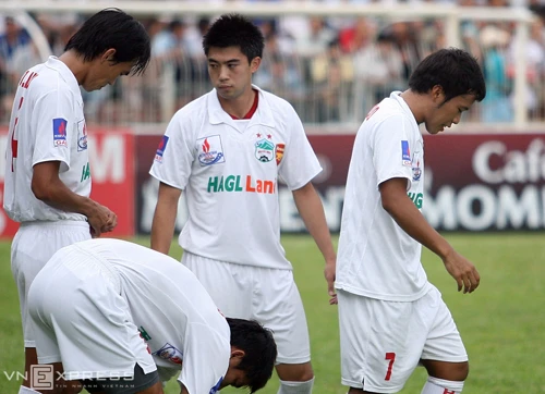 Lee Nguyễn khó có khả năng tái xuất trong màu áo HAGL. Ảnh: ĐỨC ĐỒNG vi-sao-bau-duc-khong-the-tai-hop-lee-nguyen-1