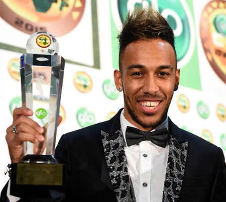 Tiền đạo Dortmund được chọn cầu thủ xuất sắc nhất châu Phi ảnh 1 Tiền đạo Dortmund được chọn cầu thủ xuất sắc nhất châu Phi ảnh 1
