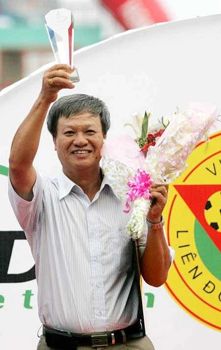 Hà Nội T&T và SL Nghệ An lại bị phơi áo ảnh 2 Hà Nội T&T và SL Nghệ An lại bị phơi áo ảnh 2