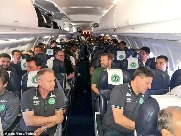 Vụ máy bay chở một CLB bóng đá Brazil rơi: Bi kịch! ảnh 6