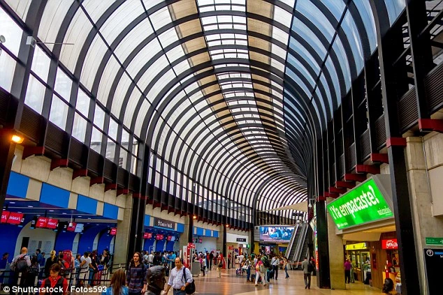 Vụ máy bay chở một CLB bóng đá Brazil rơi: Bi kịch! ảnh 1