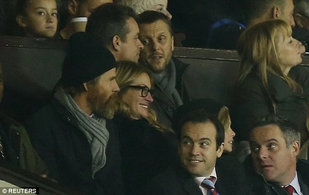Julia Roberts hôn Pogba: Ai là người may mắn nhất ở MU? ảnh 3 Julia Roberts hôn Pogba: Ai là người may mắn nhất ở MU? ảnh 3