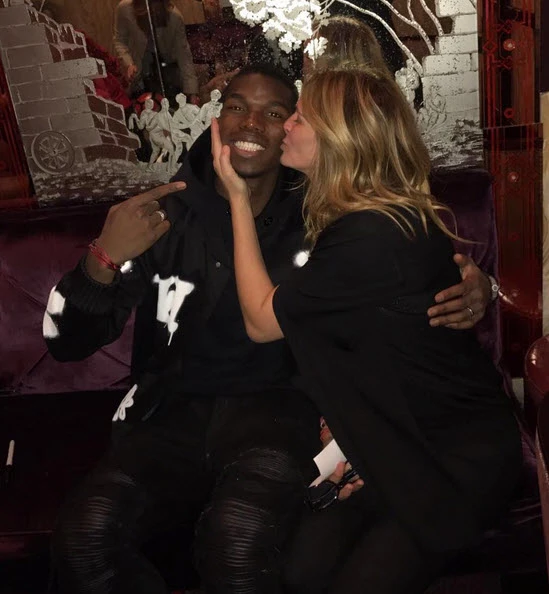 Julia Roberts hôn Pogba: Ai là người may mắn nhất ở MU? ảnh 1 Julia Roberts hôn Pogba: Ai là người may mắn nhất ở MU? ảnh 1