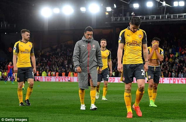 Tan nát Arsenal! ảnh 2 Tan nát Arsenal! ảnh 2