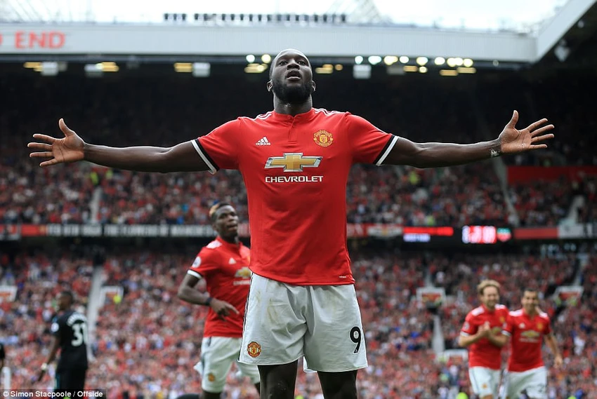 Show diễn hoàn hảo của MU và 'chân giá trị' của Lukaku ảnh 8