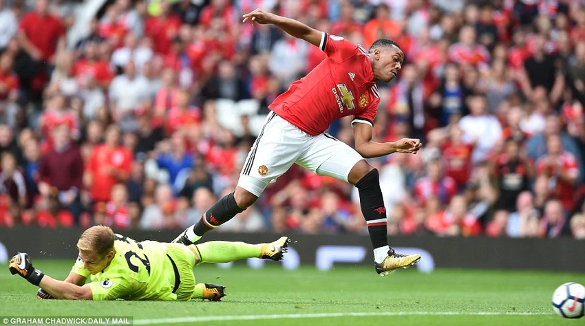 Show diễn hoàn hảo của MU và 'chân giá trị' của Lukaku ảnh 11