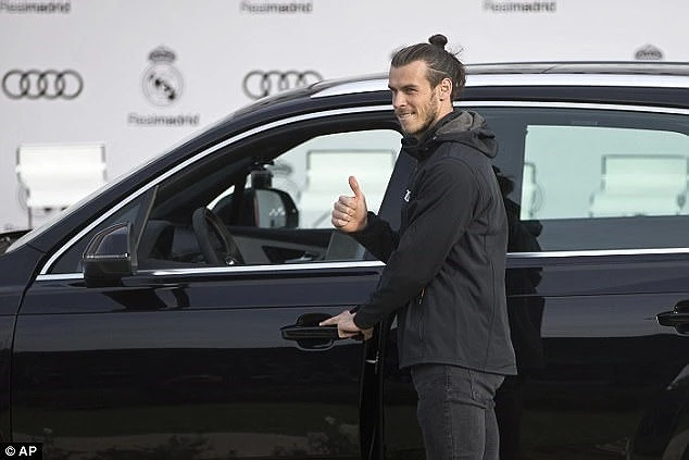 Cả đội Real Madrid rạng rỡ nhận siêu xe Audi miễn phí ảnh 5