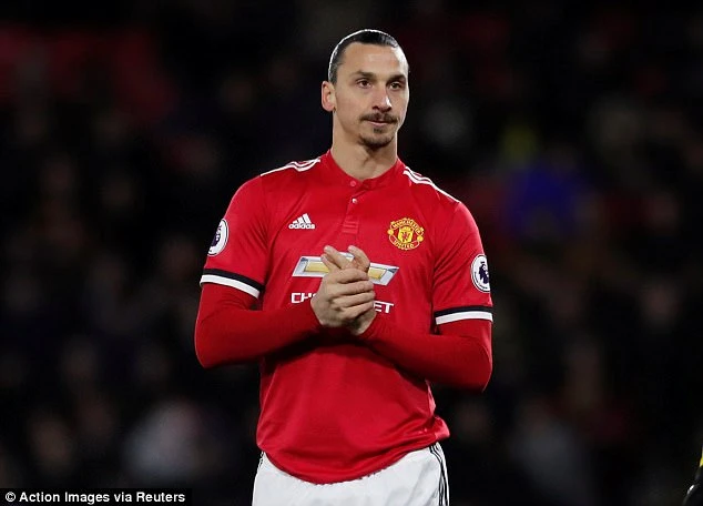MU - CSKA: Mourinho loại Ibra, De Gea, cân nhắc Shaw ảnh 1