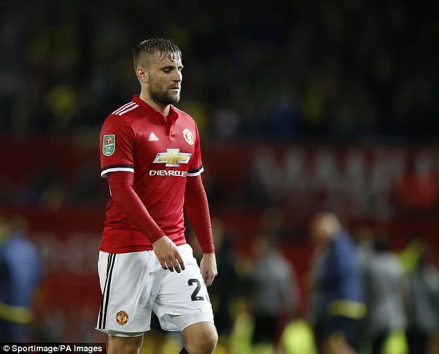 MU - CSKA: Mourinho loại Ibra, De Gea, cân nhắc Shaw ảnh 3