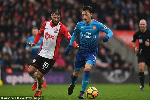 Arsenal nỗ lực vượt MU, Barca bằng bản hợp đồng khủng ảnh 2
