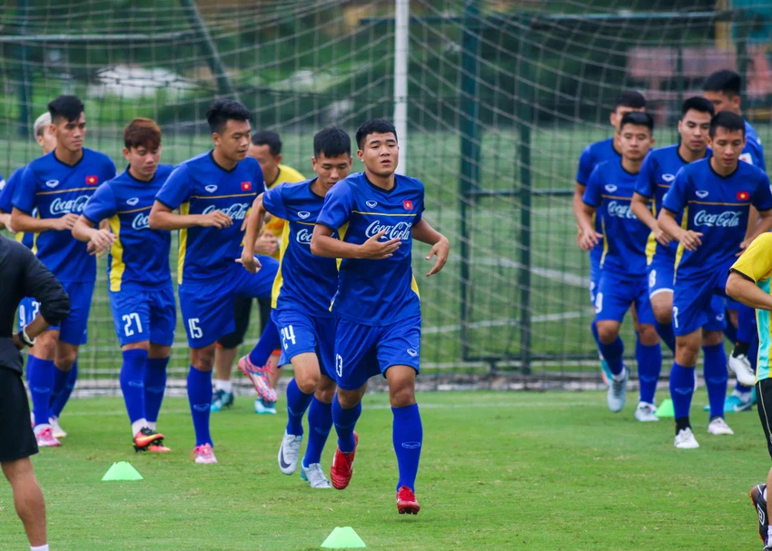 U-23 Việt Nam 'luyện công' chờ 'đấu' Oman ảnh 7