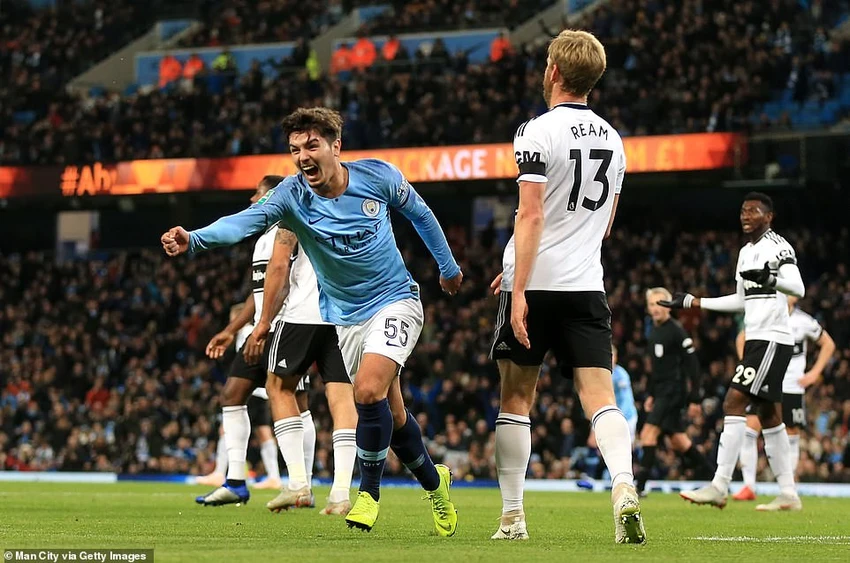 Ngôi sao bị ruồng bỏ tỏa sáng, Man City hạ gục Fulham ảnh 3 Ngôi sao bị ruồng bỏ tỏa sáng, Man City hạ gục Fulham ảnh 3