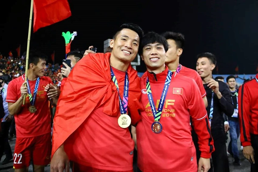 Khoảnh khắc đăng quang AFF Cup đầy cảm xúc của tuyển Việt Nam ảnh 11 Khoảnh khắc đăng quang AFF Cup đầy cảm xúc của tuyển Việt Nam ảnh 11