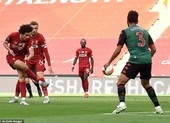 Liverpool bùng nổ hiệp 2, Man. City thua sốc Southampton