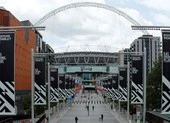 UEFA nói gì về việc hoãn VCK Euro 2020?