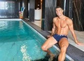 Ronaldo chỉ cách ăn sạch sống khỏe phòng tránh COVID-19
