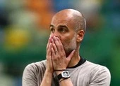 Man City hết hồn vì máy bay gặp sự cố phanh giữa không trung