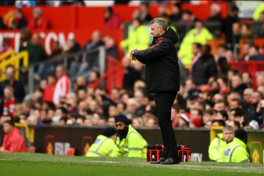 Sir Alex Ferguson tổ chức họp khẩn ở MU, định ngày sa thải Solskjaer ảnh 4
