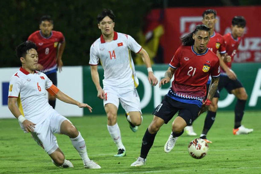 Văn Thanh đá hỏng 11m, Việt Nam bỏ lỡ cơ hội lên ngôi đầu AFF Cup ảnh 3 Văn Thanh đá hỏng 11m, Việt Nam bỏ lỡ cơ hội lên ngôi đầu AFF Cup ảnh 3