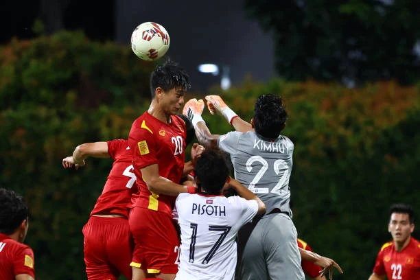 Thắng đậm Campuchia, Việt Nam gặp Thái Lan ở bán kết AFF Cup ảnh 3 Thắng đậm Campuchia, Việt Nam gặp Thái Lan ở bán kết AFF Cup ảnh 3