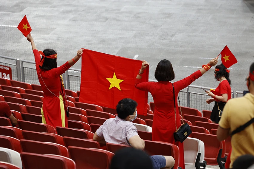 Nỗ lực bất thành, Việt Nam đành nhìn Thái Lan vào chung kết AFF Cup ảnh 18 Nỗ lực bất thành, Việt Nam đành nhìn Thái Lan vào chung kết AFF Cup ảnh 18