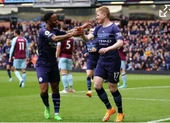 Man City đòi lại ngôi đầu Premier League, Chelsea thua khó tin
