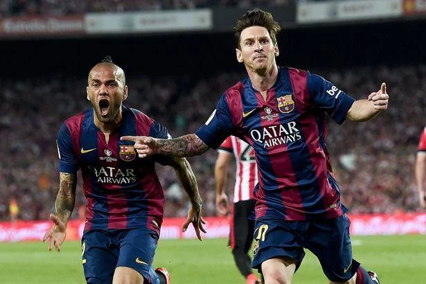 Messi và Alves cùng nhau trải qua 8 mùa giải thành công nhất lịch sử Barcelona. ẢNH: GETTY