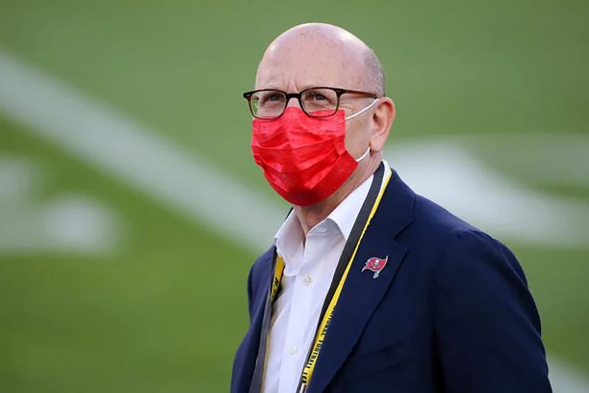 Nhà Glazer thường xuyên bị các fan MU phản đối. ẢNH: GETTY Nhà Glazer thường xuyên bị các fan MU phản đối. ẢNH: GETTY