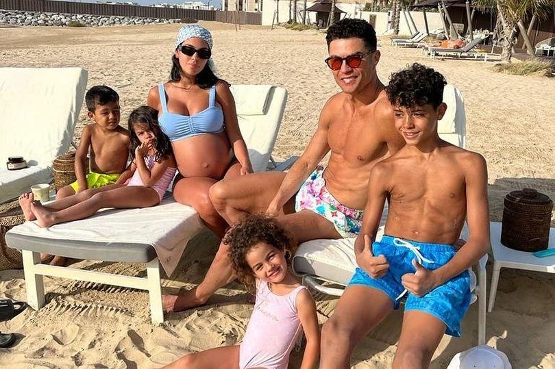 Gia đình nhỏ của Ronaldo và Georgina. ẢNH: INSTAGRAM CRISTIANO Gia đình nhỏ của Ronaldo và Georgina. ẢNH: INSTAGRAM CRISTIANO