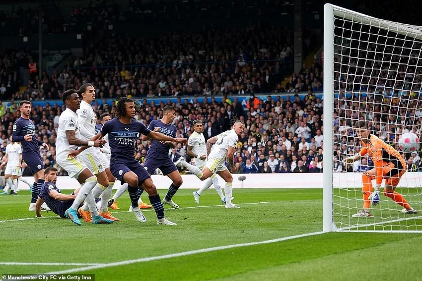 Rodri đánh đầu mở tỉ số cho Man City. ẢNH: GETTY Rodri đánh đầu mở tỉ số cho Man City. ẢNH: GETTY