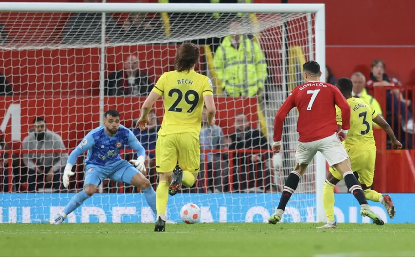 Bàn thắng không được công nhận của Ronaldo. ẢNH: SUN SPORTS Bàn thắng không được công nhận của Ronaldo. ẢNH: SUN SPORTS