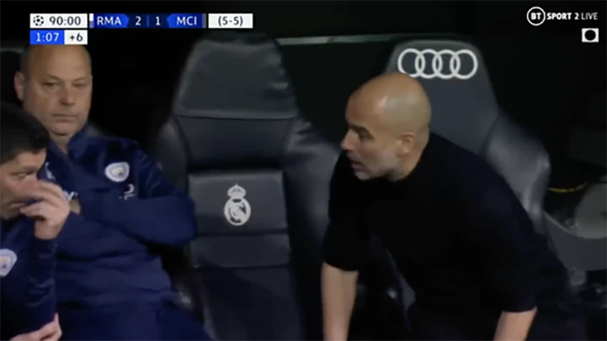Pep Guardiola thảng thốt trong cabin kỹ thuật trong thời điểm Real Madrid ghi 2 bàn trong 2 phút cuối. ẢNH: BT SPORTS Pep Guardiola thảng thốt trong cabin kỹ thuật trong thời điểm Real Madrid ghi 2 bàn trong 2 phút cuối. ẢNH: BT SPORTS