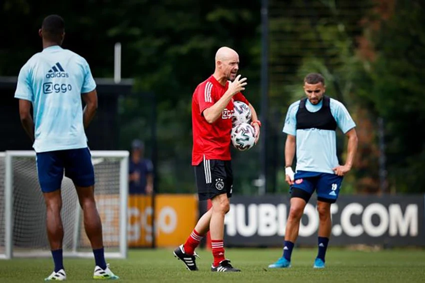 Ten Hag yêu cầu các cầu thủ MU tập trung và tập luyện sớm 2 tuần trước mùa giải. ẢNH: GETTY Ten Hag yêu cầu các cầu thủ MU tập trung và tập luyện sớm 2 tuần trước mùa giải. ẢNH: GETTY
