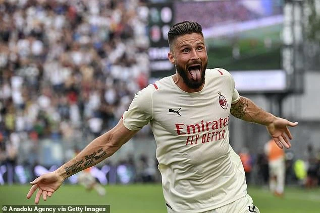 Giroud ghi hai bàn cho AC Milan. ẢNH: GETTY Giroud ghi hai bàn cho AC Milan. ẢNH: GETTY