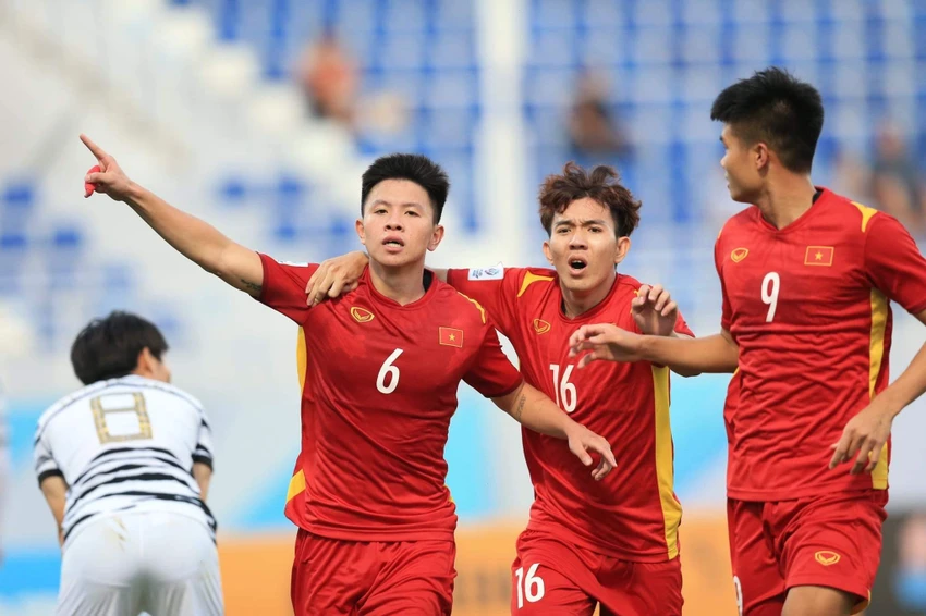 Siêu phẩm của Tiến Long giúp U-23 Việt Nam cầm hòa Hàn Quốc ảnh 17 Siêu phẩm của Tiến Long giúp U-23 Việt Nam cầm hòa Hàn Quốc ảnh 17