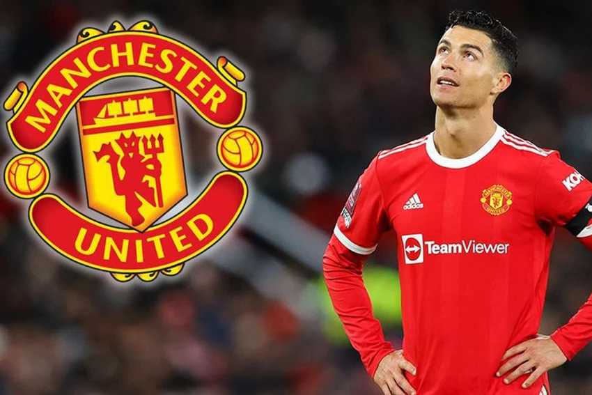 Những ngày gần đây, thông tin Ronaldo muốn rời Mu xuất hiện dày đặc trên truyền thông. ẢNH: MIRROR