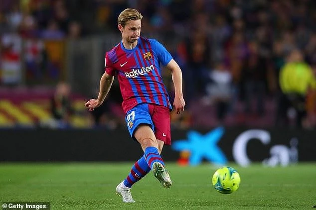De Jong là mục tiêu chuyển nhượng số 1 của MU. ẢNH: GETTY De Jong là mục tiêu chuyển nhượng số 1 của MU. ẢNH: GETTY
