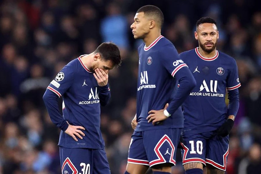 Dù sở hữu bộ ba tấn công hay nhất thế giới nhưng PSG thất bại ở mùa trước vì không vô địch Champions League. ẢNH: REUTERS Dù sở hữu bộ ba tấn công hay nhất thế giới nhưng PSG thất bại ở mùa trước vì không vô địch Champions League. ẢNH: REUTERS