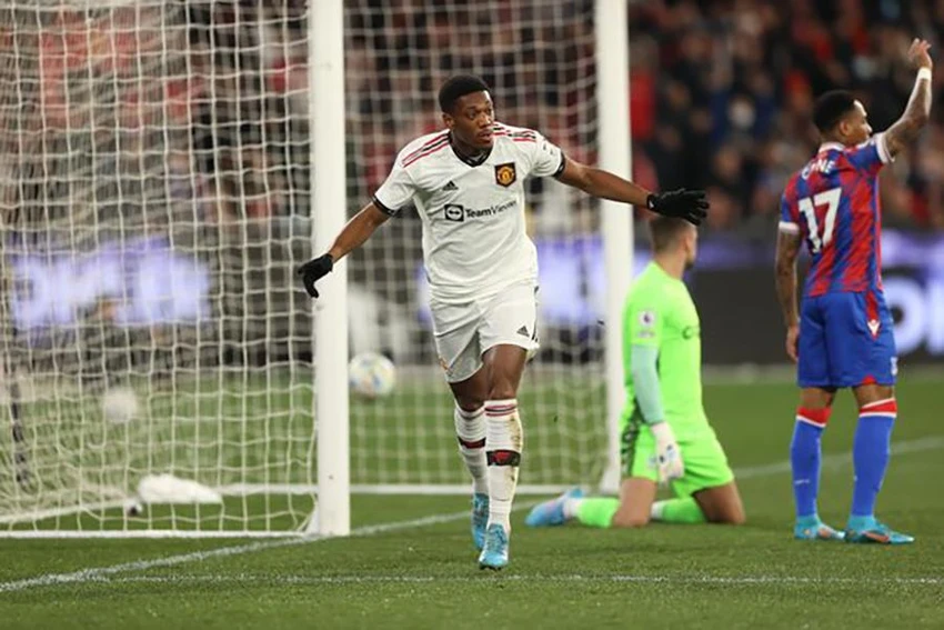 Martial "nổ súng" đều đặn mỗi trận một bàn. ẢNH: GETTY Martial "nổ súng" đều đặn mỗi trận một bàn. ẢNH: GETTY