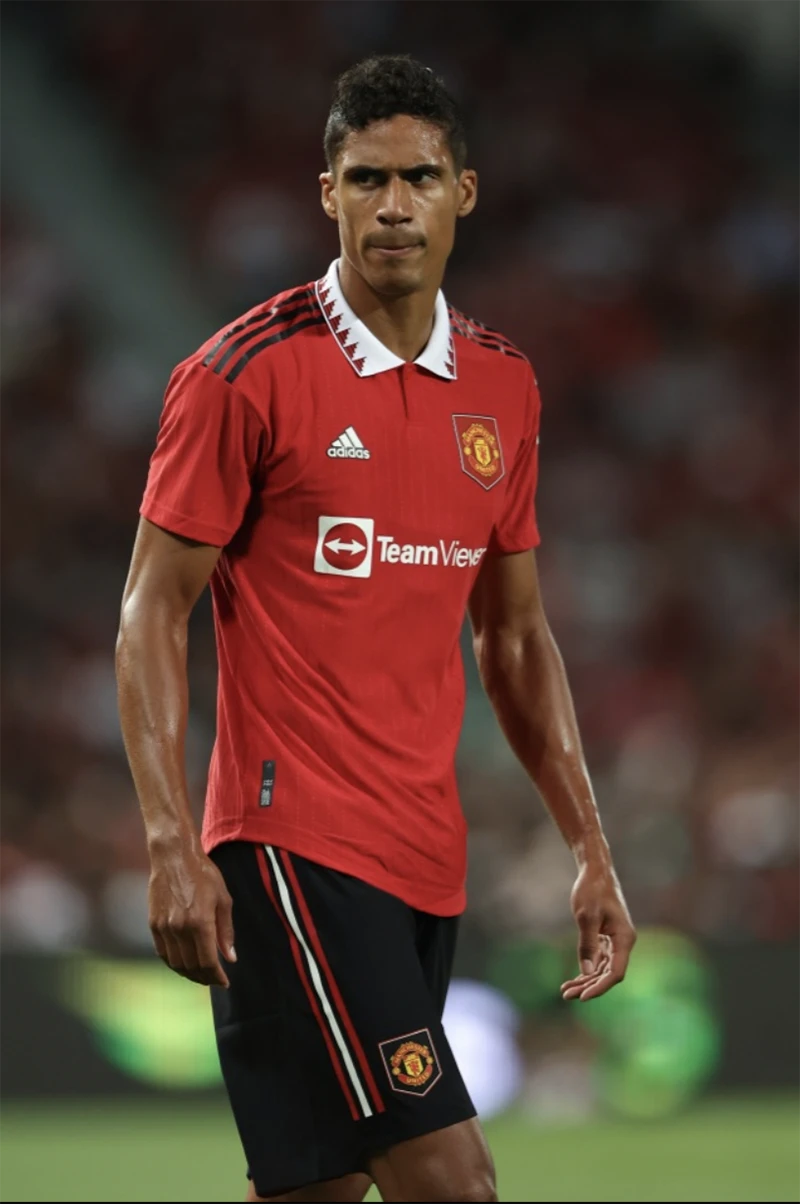 Trong mùa đầu tiên chơi cho MU, Varane bị chấn thương hành hạ khi chỉ có 22 trận ra sân ở Premier League. ẢNH: GETTY Trong mùa đầu tiên chơi cho MU, Varane bị chấn thương hành hạ khi chỉ có 22 trận ra sân ở Premier League. ẢNH: GETTY