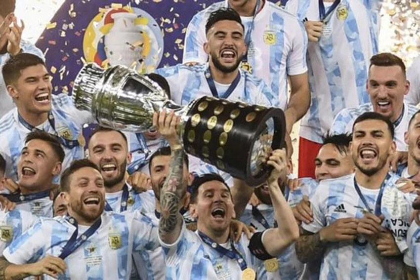 Việc Messi cùng đội tuyển Argentina vô địch Copa America 2021 không được xét đến. Việc Messi cùng đội tuyển Argentina vô địch Copa America 2021 không được xét đến.