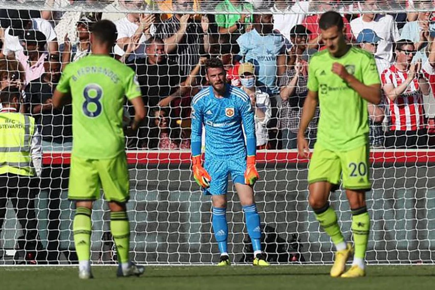 De Gea mắc sai lầm nghiêm trọng trong 2 bàn thua của MU. ẢNH: GETTY De Gea mắc sai lầm nghiêm trọng trong 2 bàn thua của MU. ẢNH: GETTY