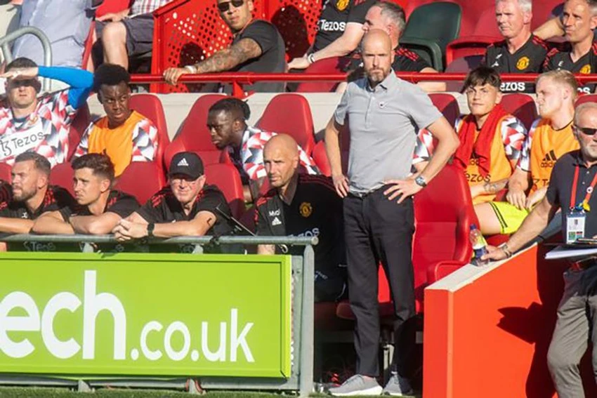 Erik Ten Hag không hiểu các cầu thủ MU muốn gì nữa? ẢNH: GETTY Erik Ten Hag không hiểu các cầu thủ MU muốn gì nữa? ẢNH: GETTY