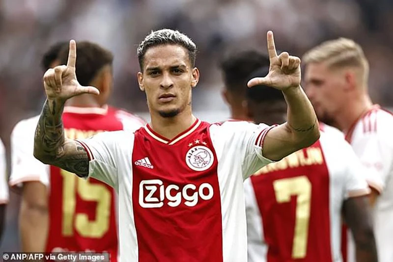 Antony đã ghi bàn thắng đầu tiên ở mùa giải mới cho Ajax. ẢNH: GETTY Antony đã ghi bàn thắng đầu tiên ở mùa giải mới cho Ajax. ẢNH: GETTY
