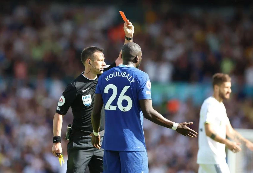 Sai lầm cá nhân góp phần làm nên thất bại của Chelsea trước Leeds Utd. Ảnh: Getty Sai lầm cá nhân góp phần làm nên thất bại của Chelsea trước Leeds Utd. Ảnh: Getty