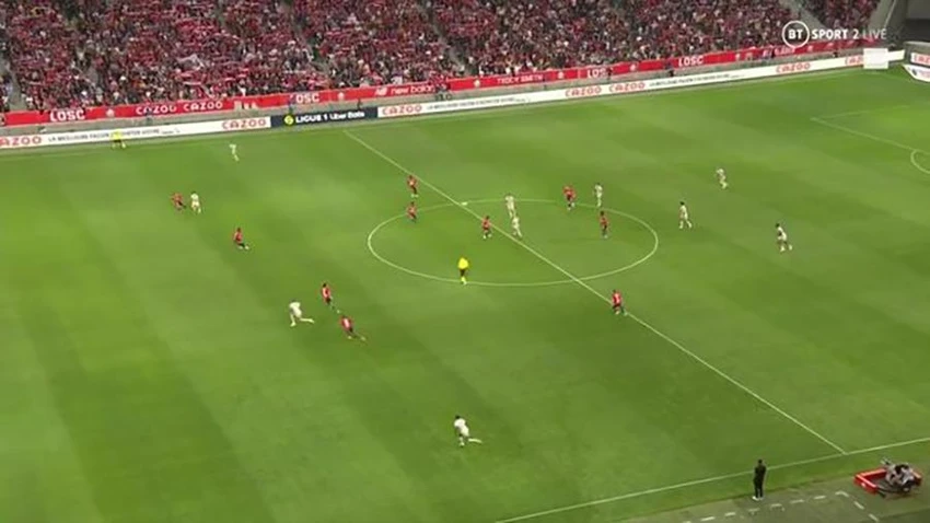 Đường phất bóng 1 chạm đẳng cấp của Messi cho Mbappe thoát xuống ghi bàn thắng nhanh nhất lịch sử Ligue 1. ẢNH: BT SPORT