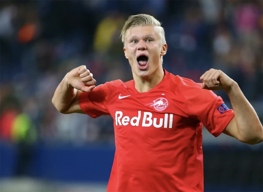 Haaland ghi bàn thắng đầu tiên tại Champions League trong màu áo Salzburg vào năm 2019. ẢNH: SUN SPORTS Haaland ghi bàn thắng đầu tiên tại Champions League trong màu áo Salzburg vào năm 2019. ẢNH: SUN SPORTS