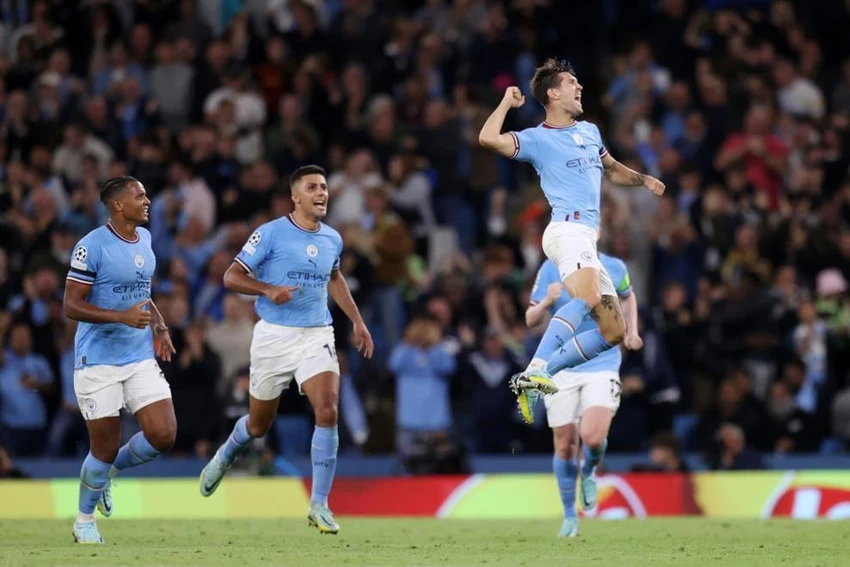 John Stones mở đầu cho màn lội ngược dòng của Man City. Ảnh: UEFA John Stones mở đầu cho màn lội ngược dòng của Man City. Ảnh: UEFA