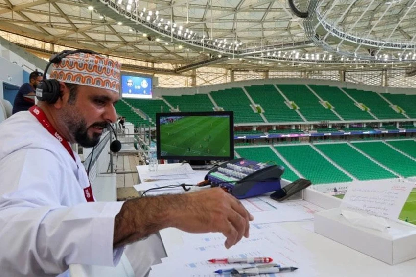 Khalil Al Balushi vốn nổi tiếng với chất giọng truyền cảm. Khalil Al Balushi vốn nổi tiếng với chất giọng truyền cảm.
